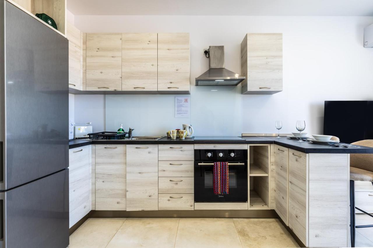 Serafina'S Apartment 5 Min Walk From St Julians San Ġwann Екстериор снимка