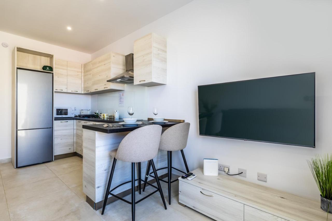 Serafina'S Apartment 5 Min Walk From St Julians San Ġwann Екстериор снимка